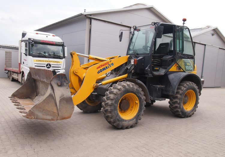 Ładowarka Komatsu WA100-6 2012 Ładowarka Komatsu WA 100-6 - Radlader: das Bild 4 Ładowarka Komatsu WA100-6 2012 Ładowarka Komatsu WA 100-6 - Radlader: das Bild 4