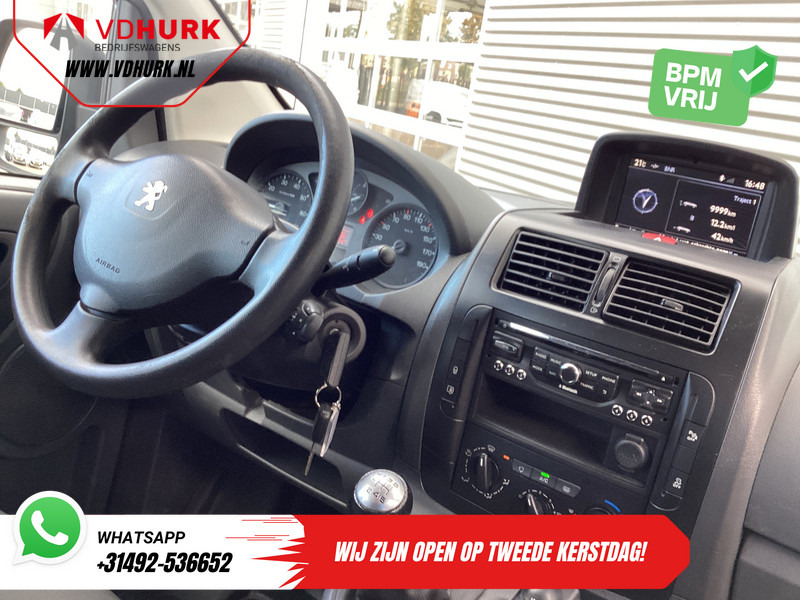 Peugeot Expert 2.0 HDI 130 pk L2 Dubbel Cabine DC EXPORT Airco/ Cruise/ Navi/ PDC/ Trekhaak - Kleintransporter, Transporter mit Doppelkabine: das Bild 3 Peugeot Expert 2.0 HDI 130 pk L2 Dubbel Cabine DC EXPORT Airco/ Cruise/ Navi/ PDC/ Trekhaak - Kleintransporter, Transporter mit Doppelkabine: das Bild 3