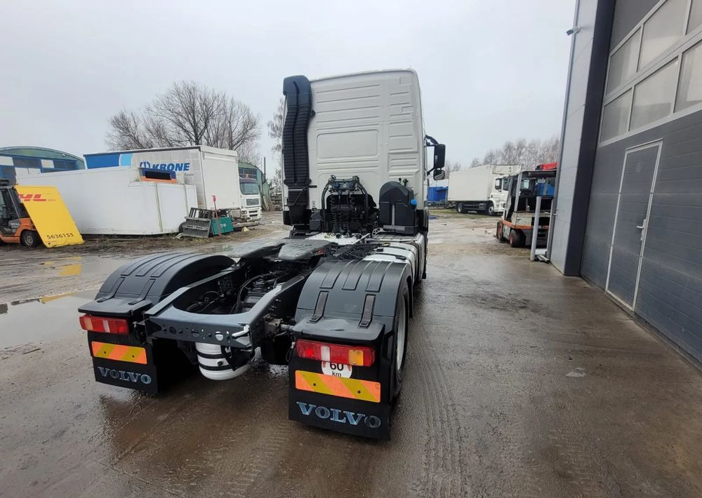 Volvo Volvo FM 450 ADR E6 ciągnik siodłowy - Sattelzugmaschine: das Bild 3 Volvo Volvo FM 450 ADR E6 ciągnik siodłowy - Sattelzugmaschine: das Bild 3