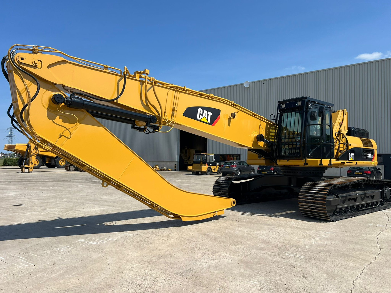 CATERPILLAR 330D MH - Umschlagbagger: das Bild 2 CATERPILLAR 330D MH - Umschlagbagger: das Bild 2