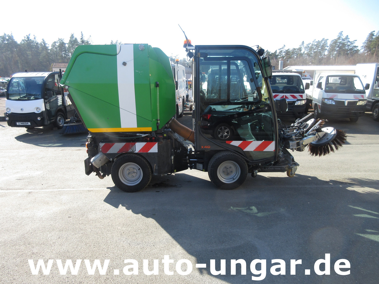 Holder X40 / X45 Baujahr 2017 Knicklenkung Kehraufbau 4x4 Kommunalhydraulik Frontheber - Kehrmaschine: das Bild 3 Holder X40 / X45 Baujahr 2017 Knicklenkung Kehraufbau 4x4 Kommunalhydraulik Frontheber - Kehrmaschine: das Bild 3