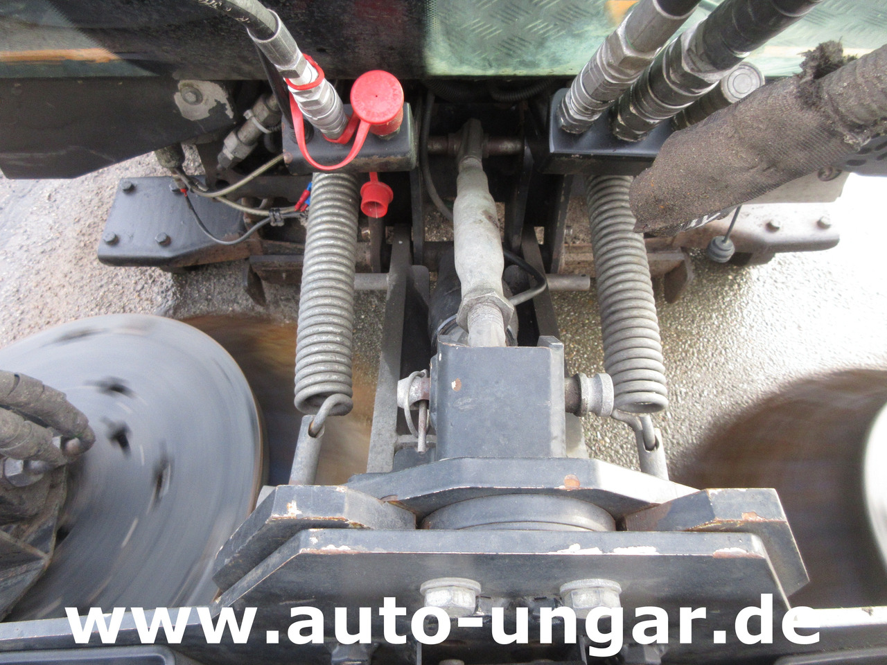 Nilfisk CR3500 Geräteträger Kommunalfahrzeug 4x4 Kehrmaschine Schmidt Flexigo - Kehrmaschine: das Bild 4 Nilfisk CR3500 Geräteträger Kommunalfahrzeug 4x4 Kehrmaschine Schmidt Flexigo - Kehrmaschine: das Bild 4