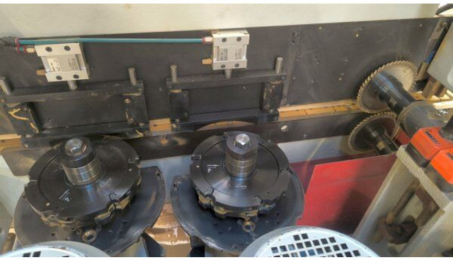 (IT) FRIULMAC - Floormat EQ - Holzbearbeitungsmaschine: das Bild 4 (IT) FRIULMAC - Floormat EQ - Holzbearbeitungsmaschine: das Bild 4