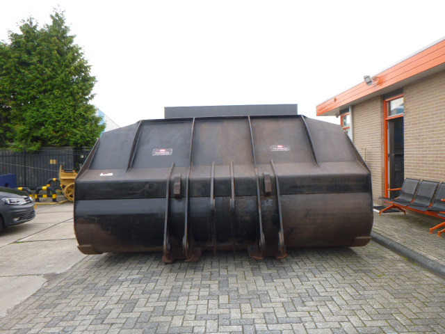 BAC Komatsu WA500 - Ladeschaufel für Radlader: das Bild 4 BAC Komatsu WA500 - Ladeschaufel für Radlader: das Bild 4