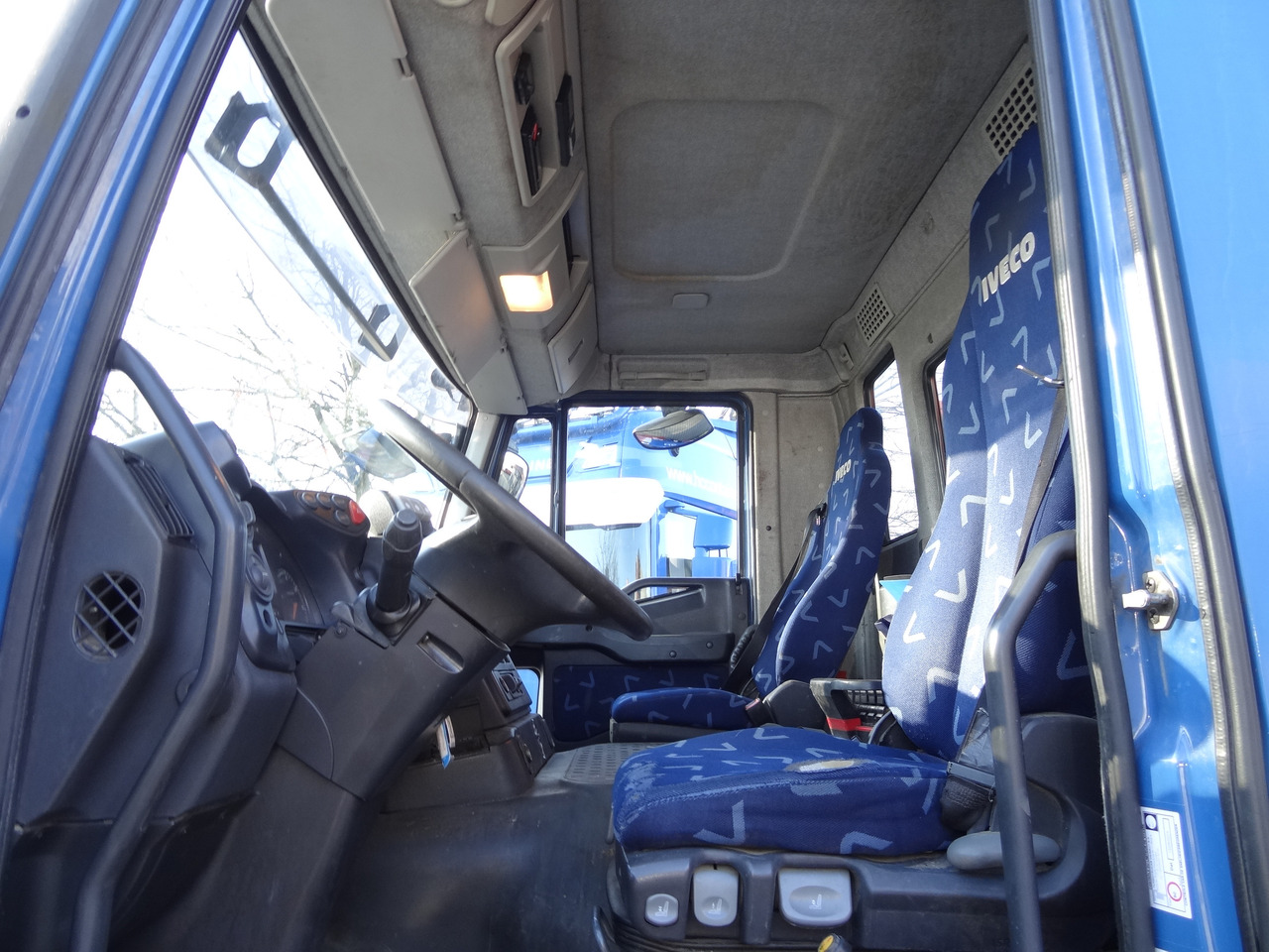 Iveco Trakker AD340T41 8X4 Kipper Kran Palfinger 23002 - Autokran, Kipper: das Bild 2 Iveco Trakker AD340T41 8X4 Kipper Kran Palfinger 23002 - Autokran, Kipper: das Bild 2