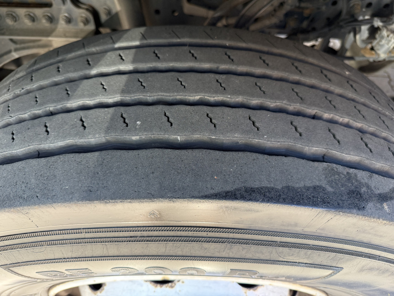 Mercedes-Benz Actros 1827 Kran Palfinger PK 9002 - Autokran, Plane LKW: das Bild 2 Mercedes-Benz Actros 1827 Kran Palfinger PK 9002 - Autokran, Plane LKW: das Bild 2