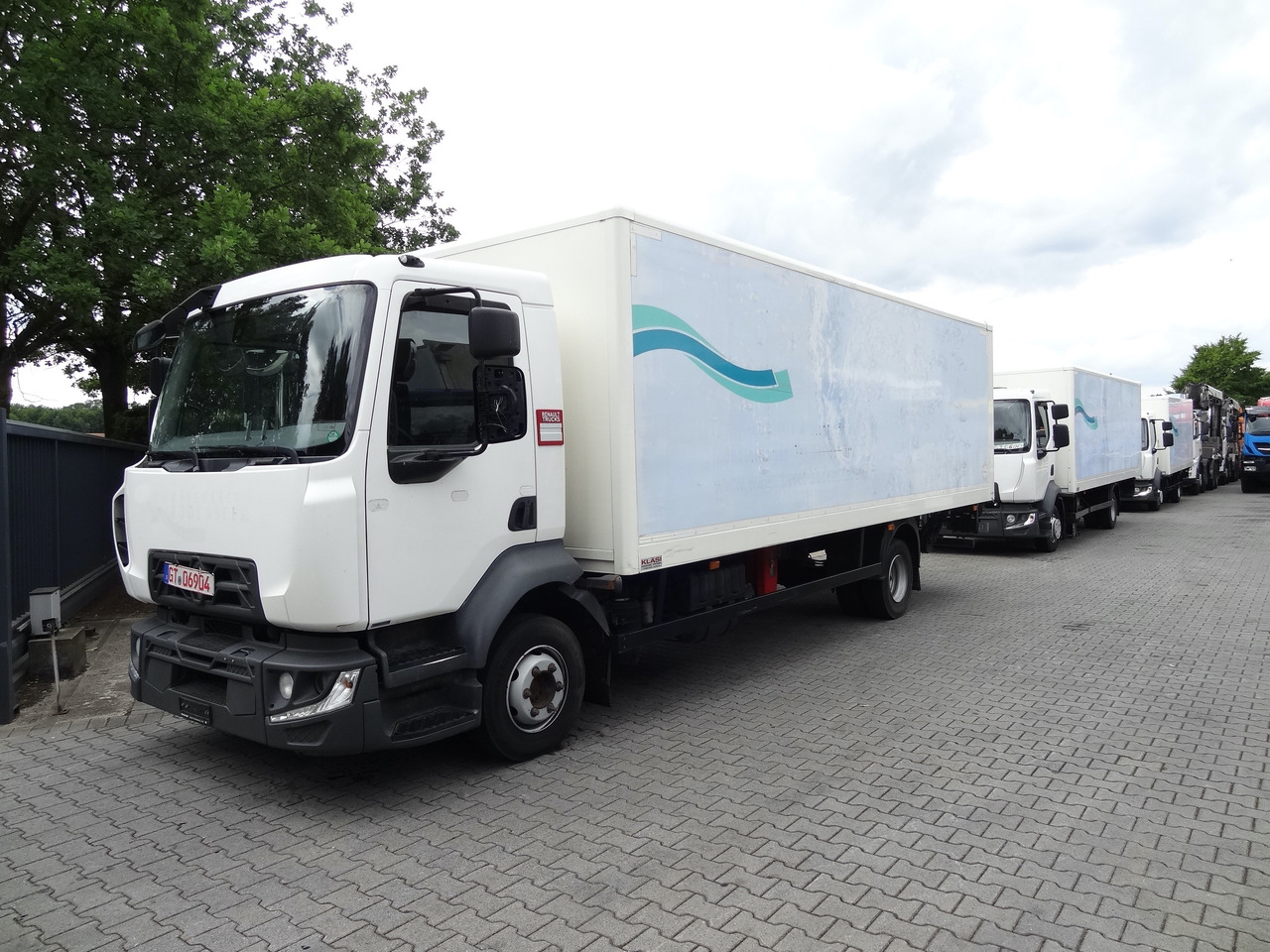 Renault D10.210 7m Koffer - Koffer LKW: das Bild 1 Renault D10.210 7m Koffer - Koffer LKW: das Bild 1