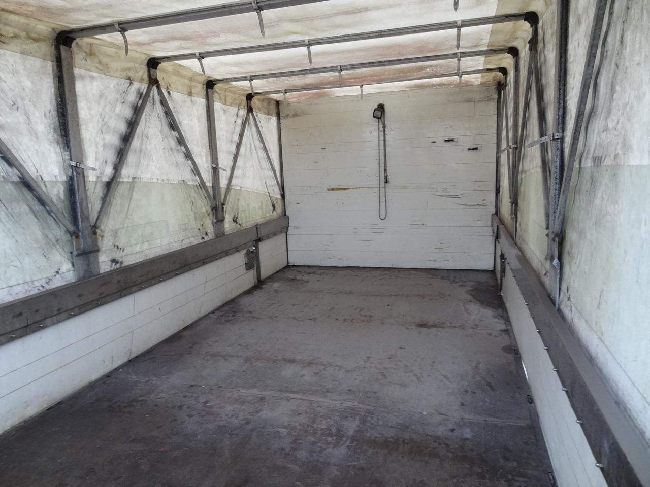 Renault Midlum 300.12 Fassi F80 - Autokran, Pritsche LKW: das Bild 4 Renault Midlum 300.12 Fassi F80 - Autokran, Pritsche LKW: das Bild 4