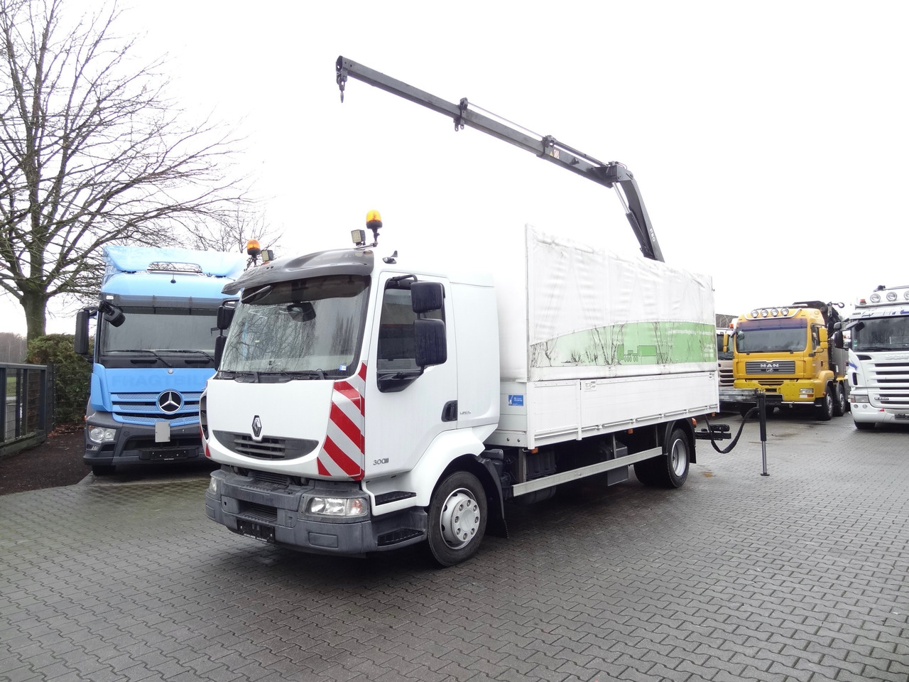 Renault Midlum 300.12 Fassi F80 - Autokran, Pritsche LKW: das Bild 1 Renault Midlum 300.12 Fassi F80 - Autokran, Pritsche LKW: das Bild 1