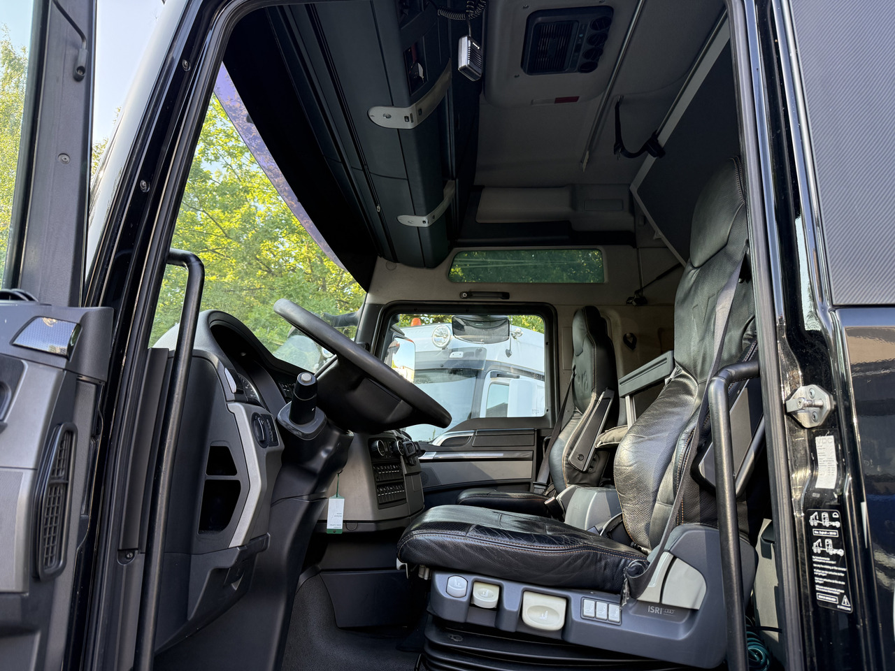 MAN TGX 18.680 4X2 BLS V8 - Sattelzugmaschine: das Bild 5 MAN TGX 18.680 4X2 BLS V8 - Sattelzugmaschine: das Bild 5