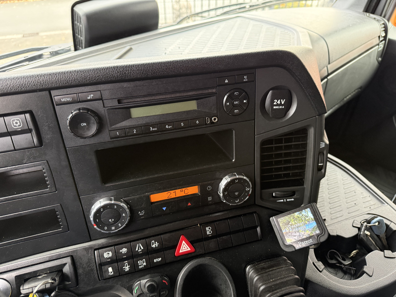 Mercedes-Benz Arocs 2642 LS 6X4 - Sattelzugmaschine: das Bild 5 Mercedes-Benz Arocs 2642 LS 6X4 - Sattelzugmaschine: das Bild 5