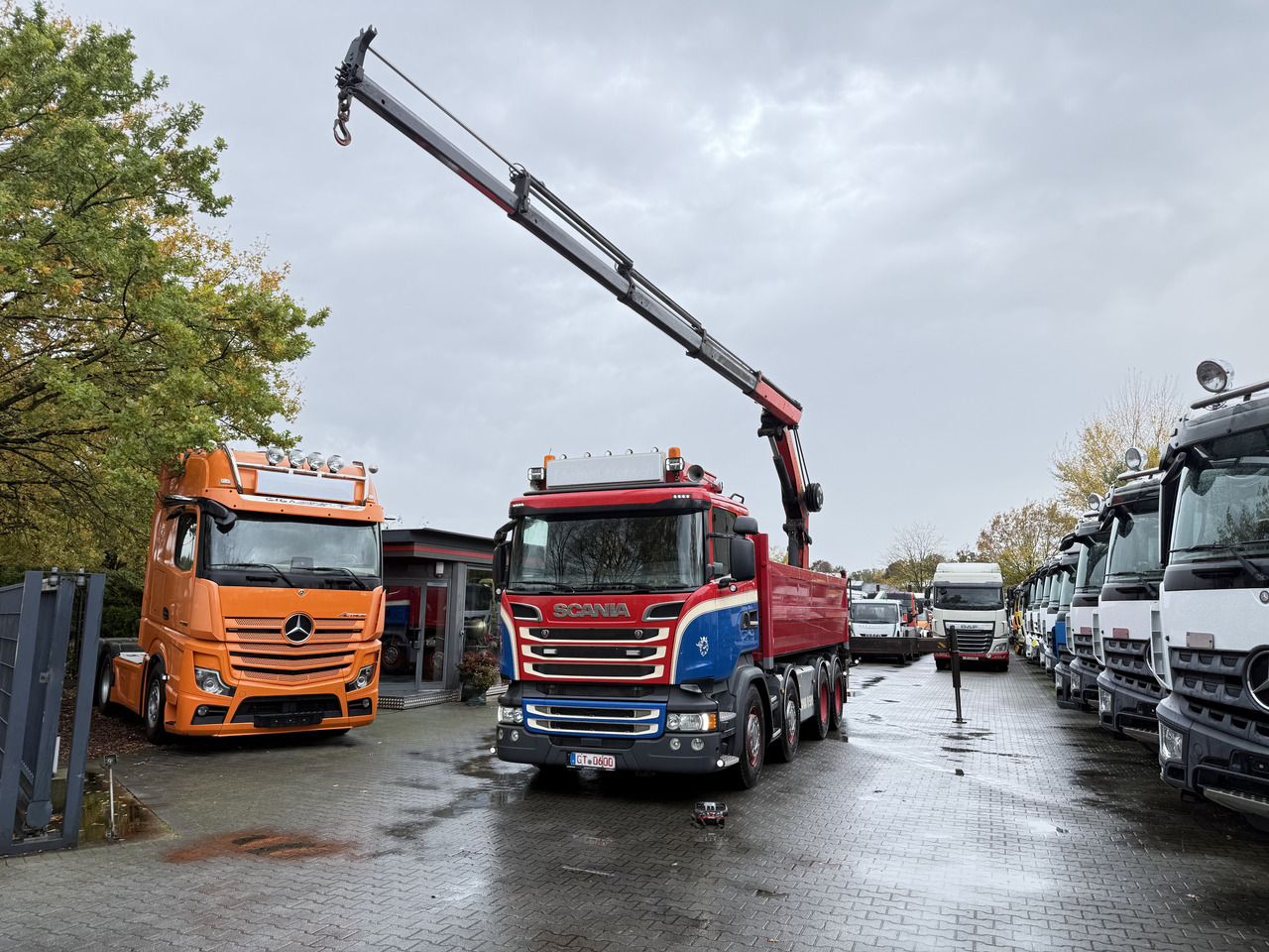 Scania R580 V8 8X4 Kipper Kran Palfinger 22002 - Kipper, Autokran: das Bild 2 Scania R580 V8 8X4 Kipper Kran Palfinger 22002 - Kipper, Autokran: das Bild 2