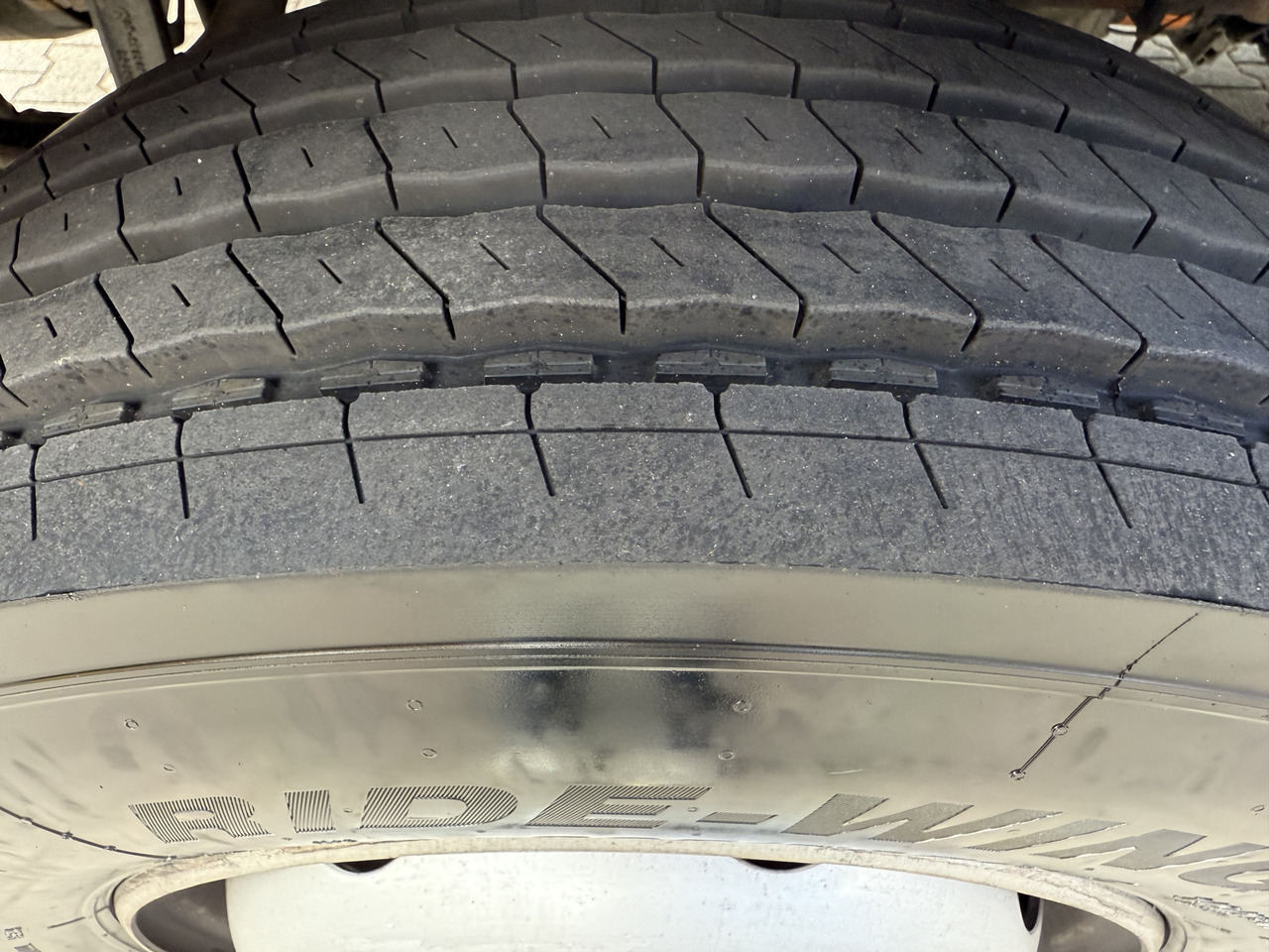 Volvo FL210 14 Tonner - Plane LKW: das Bild 2 Volvo FL210 14 Tonner - Plane LKW: das Bild 2