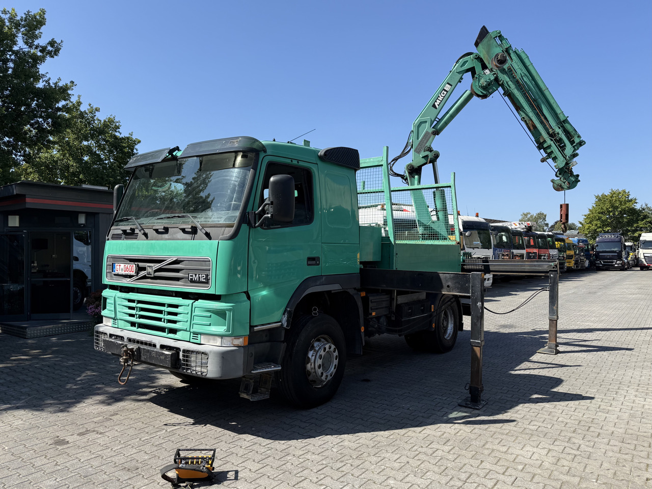 Volvo FM12 420 4X4 Kran MKG 300 bis 24 Meter - Autokran: das Bild 1 Volvo FM12 420 4X4 Kran MKG 300 bis 24 Meter - Autokran: das Bild 1