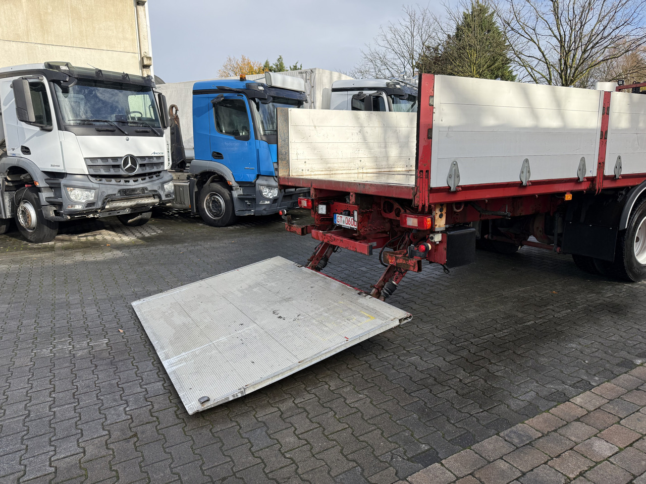 Volvo FM330 Kran Effer 165 bis 20 Meter - Pritsche LKW, Autokran: das Bild 2 Volvo FM330 Kran Effer 165 bis 20 Meter - Pritsche LKW, Autokran: das Bild 2