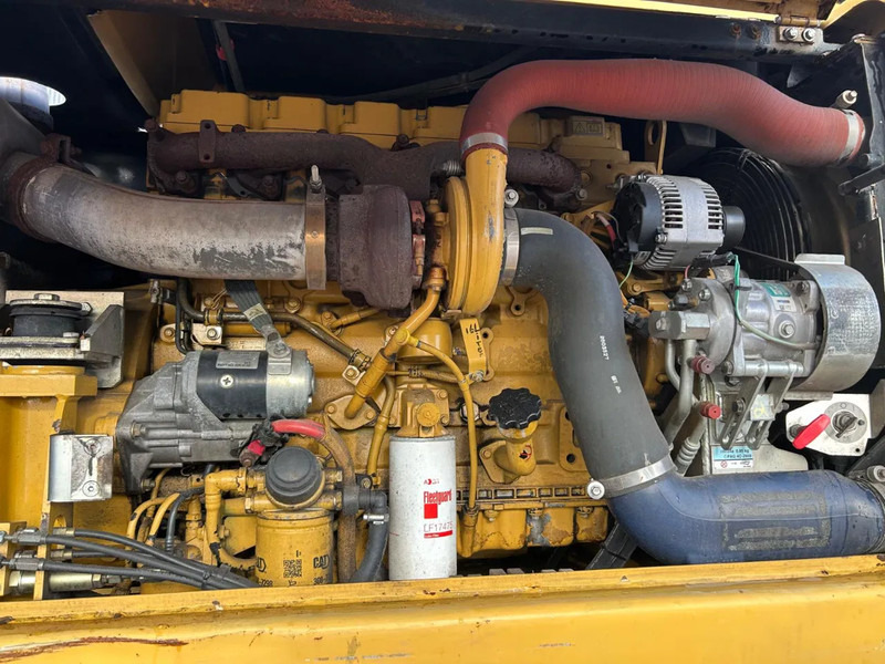 Mobilbagger Caterpillar M316D: das Bild 6