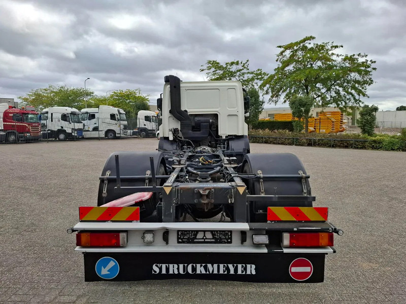 DAF CF75-250 / ADR / ONLY:320740 KM / PTO / INLINER / ALCOA / GOOD CONDITION / MANUAL / EURO-5 / 2011 - Fahrgestell LKW: das Bild 4 DAF CF75-250 / ADR / ONLY:320740 KM / PTO / INLINER / ALCOA / GOOD CONDITION / MANUAL / EURO-5 / 2011 - Fahrgestell LKW: das Bild 4