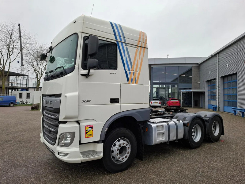DAF XF106-480 / 6X4 / INTARDER / HYDRAULICS / ONLY:455958 KM / TECHNICAL 70 TON / SMART TACHO / INLINER / LWDS / AUTOMATIC / EURO-6 - Sattelzugmaschine: das Bild 1 DAF XF106-480 / 6X4 / INTARDER / HYDRAULICS / ONLY:455958 KM / TECHNICAL 70 TON / SMART TACHO / INLINER / LWDS / AUTOMATIC / EURO-6 - Sattelzugmaschine: das Bild 1