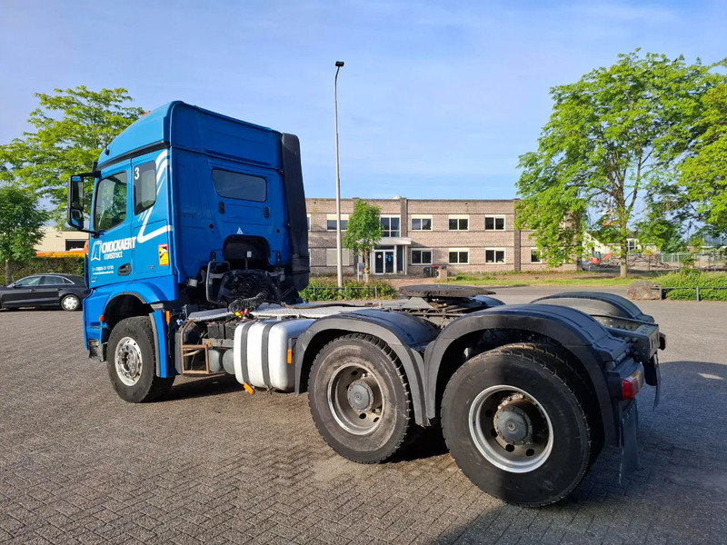 Mercedes-Benz Arocs 2851 / 6X4 / HYDRAULICS / BIG AXLE / ALCOA / AIRCO / AUTOMATIC / EURO-6 / 2015 - Sattelzugmaschine: das Bild 3 Mercedes-Benz Arocs 2851 / 6X4 / HYDRAULICS / BIG AXLE / ALCOA / AIRCO / AUTOMATIC / EURO-6 / 2015 - Sattelzugmaschine: das Bild 3