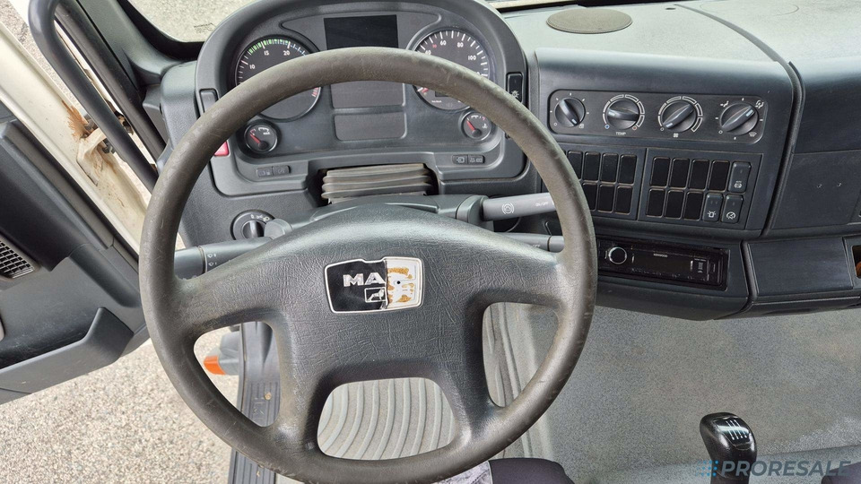 MAN TGL 12.180 4x2 BB EURO 3 - Hákový nosič kontejnerů - Abrollkipper: das Bild 5 MAN TGL 12.180 4x2 BB EURO 3 - Hákový nosič kontejnerů - Abrollkipper: das Bild 5