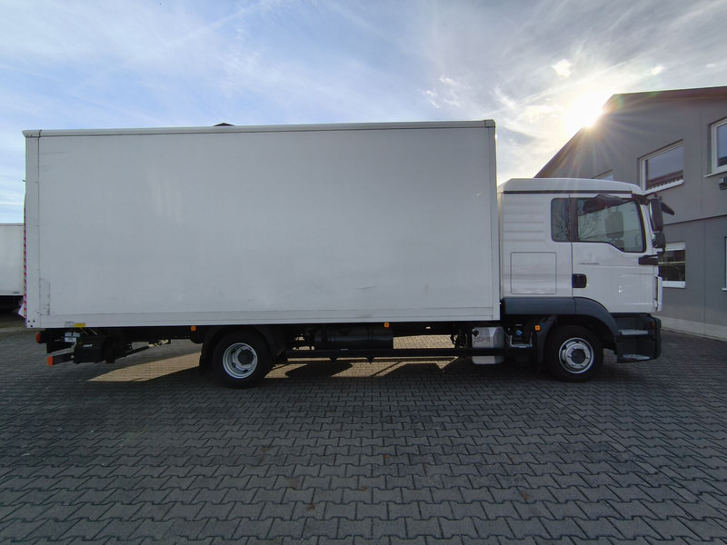 MAN TGL 8.190 Koffer gFH AHK LBW Euro 6 4x2 (11) TÜV NEU - Koffer LKW: das Bild 4 MAN TGL 8.190 Koffer gFH AHK LBW Euro 6 4x2 (11) TÜV NEU - Koffer LKW: das Bild 4