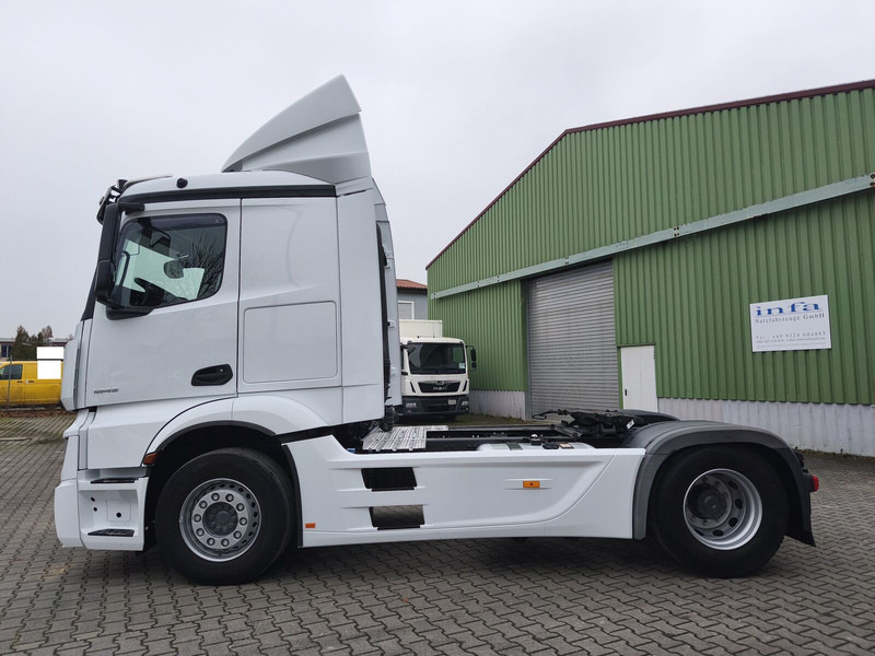 Mercedes-Benz Actros 1845 Sattelzugmaschine Euro 6 4x2 - Sattelzugmaschine: das Bild 5 Mercedes-Benz Actros 1845 Sattelzugmaschine Euro 6 4x2 - Sattelzugmaschine: das Bild 5