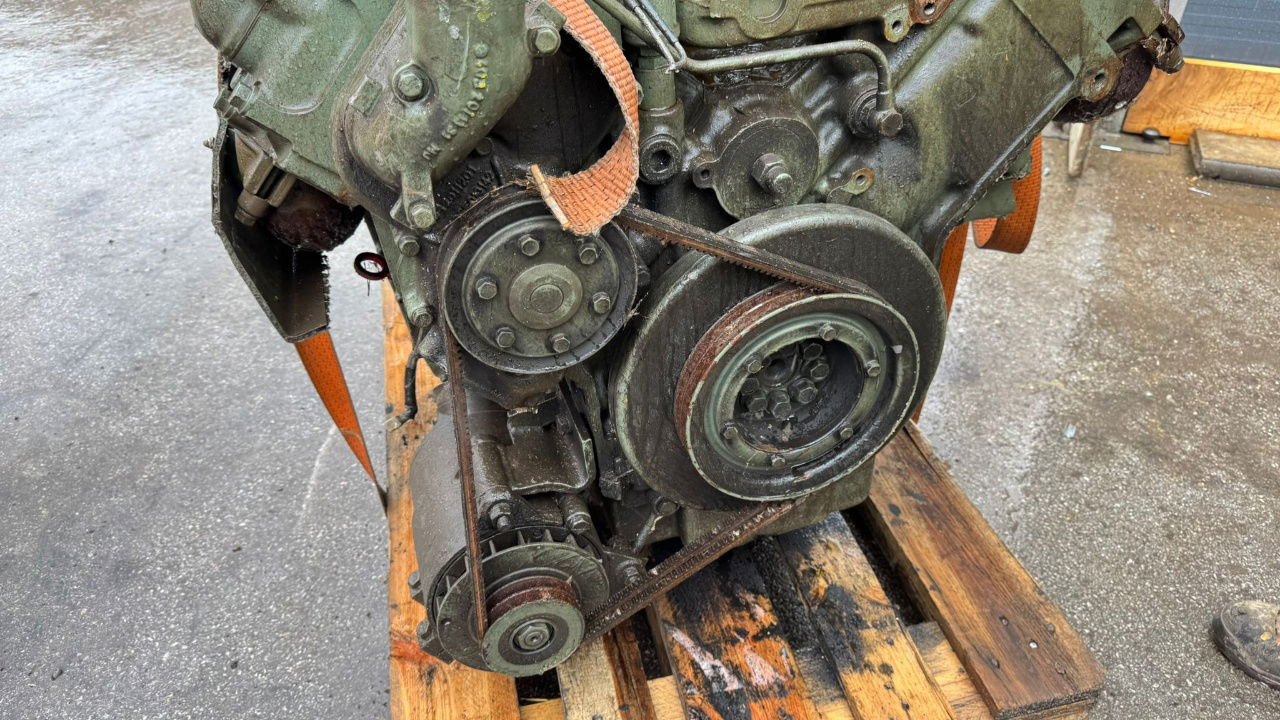 Mercedes-Benz Engine V10 - OM 403.1 - Motor für LKW: das Bild 5 Mercedes-Benz Engine V10 - OM 403.1 - Motor für LKW: das Bild 5