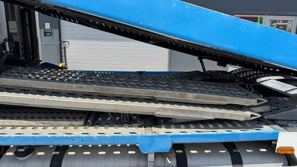 Renault Premium 460 4x2 LKW transporter + rolfo trailer - Autotransporter LKW: das Bild 4 Renault Premium 460 4x2 LKW transporter + rolfo trailer - Autotransporter LKW: das Bild 4