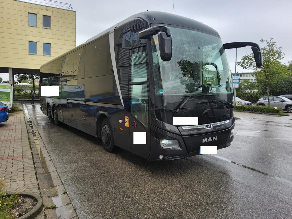 MAN Lion´s Coach C R09 53+1+1 / WC / Küche / Fahrschulpedale - Reisebus: das Bild 1 MAN Lion´s Coach C R09 53+1+1 / WC / Küche / Fahrschulpedale - Reisebus: das Bild 1