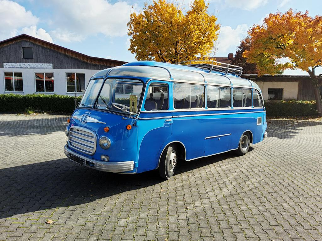 Setra S 6 Henschel Motor, Lenkradschaltung, "H" Kennzeichen - Kleinbus, Personentransporter: das Bild 1 Setra S 6 Henschel Motor, Lenkradschaltung, "H" Kennzeichen - Kleinbus, Personentransporter: das Bild 1