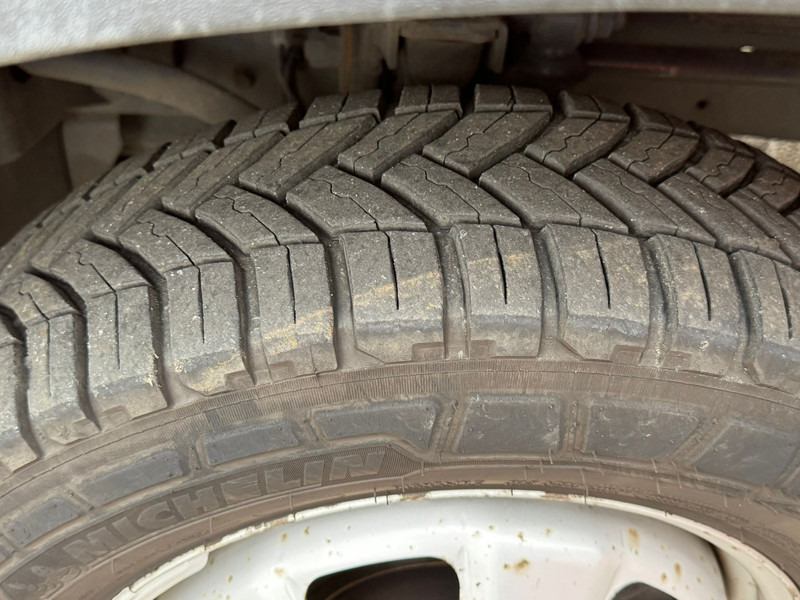 Transporter Iveco 40C15 G2000 Harrier Ladder opbergsysteem 158.000 km: das Bild 14 Transporter Iveco 40C15 G2000 Harrier Ladder opbergsysteem 158.000 km: das Bild 14