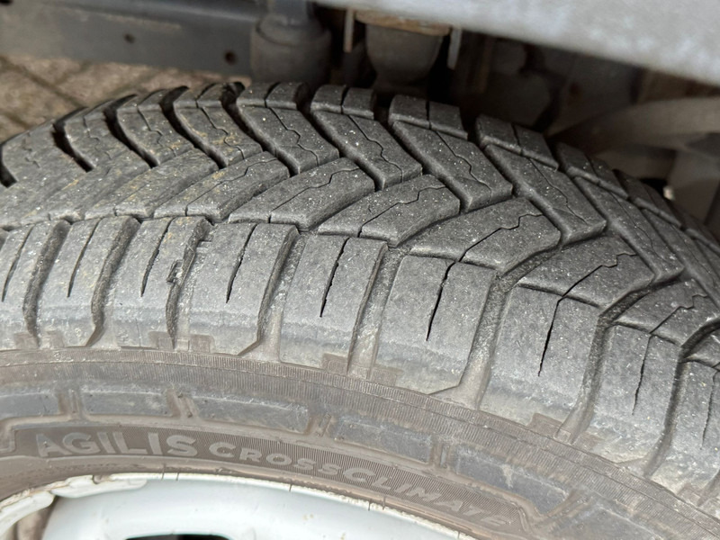 Transporter Iveco 40C15 G2000 Harrier Ladder opbergsysteem 158.000 km: das Bild 16 Transporter Iveco 40C15 G2000 Harrier Ladder opbergsysteem 158.000 km: das Bild 16