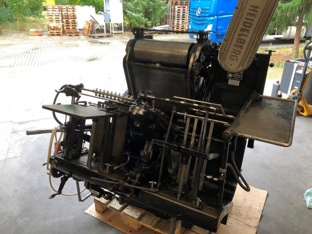 Heidelberg GT A3 - Automatic die cutter for die cutting - Papierschneidemaschine: das Bild 1 Heidelberg GT A3 - Automatic die cutter for die cutting - Papierschneidemaschine: das Bild 1