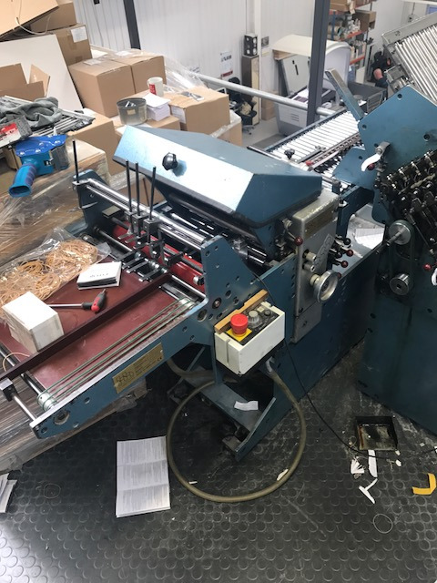 Herzog & Heymann Model KL 112-8-4-FBS - Falzmaschine: das Bild 1 Herzog & Heymann Model KL 112-8-4-FBS - Falzmaschine: das Bild 1