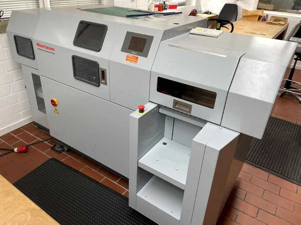 Horizon HT-30 C automatic rotary three-knife trimmer - Papierschneidemaschine: das Bild 1 Horizon HT-30 C automatic rotary three-knife trimmer - Papierschneidemaschine: das Bild 1