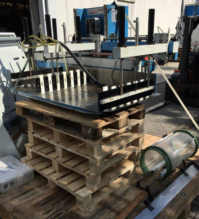 Schneider Enginneering Stacker (Transomat) Model 1058 - Papierschneidemaschine: das Bild 1 Schneider Enginneering Stacker (Transomat) Model 1058 - Papierschneidemaschine: das Bild 1