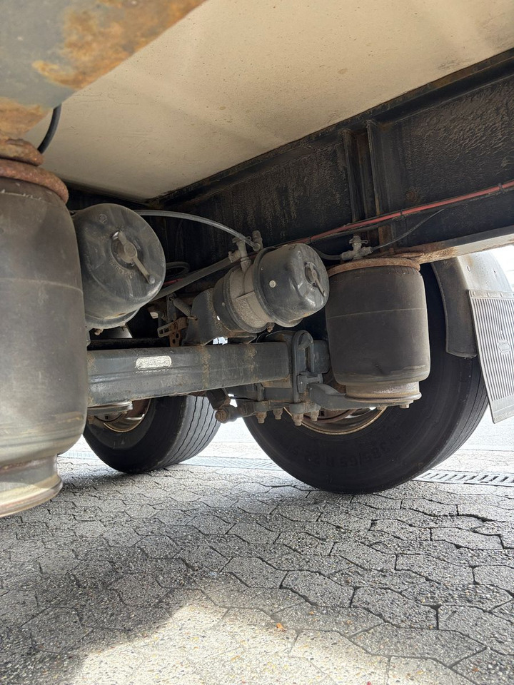 Kühlkoffer Auflieger Krone Thermo King SL400 SEITENTÜREN: das Bild 9 Kühlkoffer Auflieger Krone Thermo King SL400 SEITENTÜREN: das Bild 9