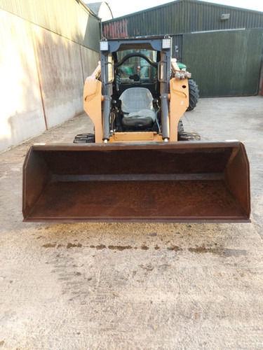 Kompaktlader 2014 CASE SV300: das Bild 13 Kompaktlader 2014 CASE SV300: das Bild 13