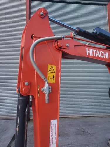 Bagger 2024 Hitachi ZXZX33-6CLR: das Bild 7