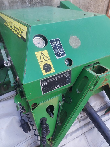 John Deere 131 - Mähwerk: das Bild 3 John Deere 131 - Mähwerk: das Bild 3