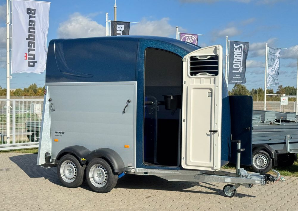 HUMBAUR Pegasus 2400 | siodlarnia, DMC 2400kg, przyczepa do przewozu 2 koni - Pferdeanhänger: das Bild 2 HUMBAUR Pegasus 2400 | siodlarnia, DMC 2400kg, przyczepa do przewozu 2 koni - Pferdeanhänger: das Bild 2