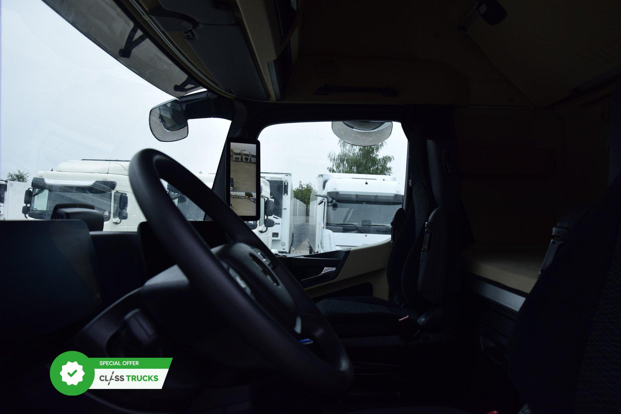 Sattelzugmaschine Mercedes-Benz Actros 5 1845 BigSpace: das Bild 9 Sattelzugmaschine Mercedes-Benz Actros 5 1845 BigSpace: das Bild 9