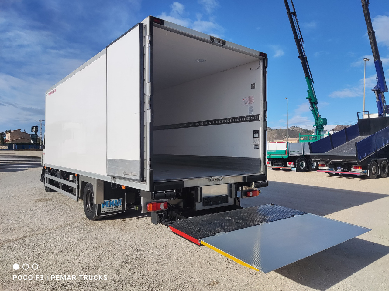 Kühlkoffer LKW VOLVO FL 250 FRIGORIFICO 12T EURO 6: das Bild 9 Kühlkoffer LKW VOLVO FL 250 FRIGORIFICO 12T EURO 6: das Bild 9