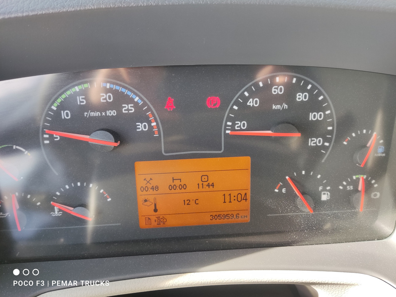 Kühlkoffer LKW VOLVO FL 250 FRIGORIFICO 12T EURO 6: das Bild 29 Kühlkoffer LKW VOLVO FL 250 FRIGORIFICO 12T EURO 6: das Bild 29