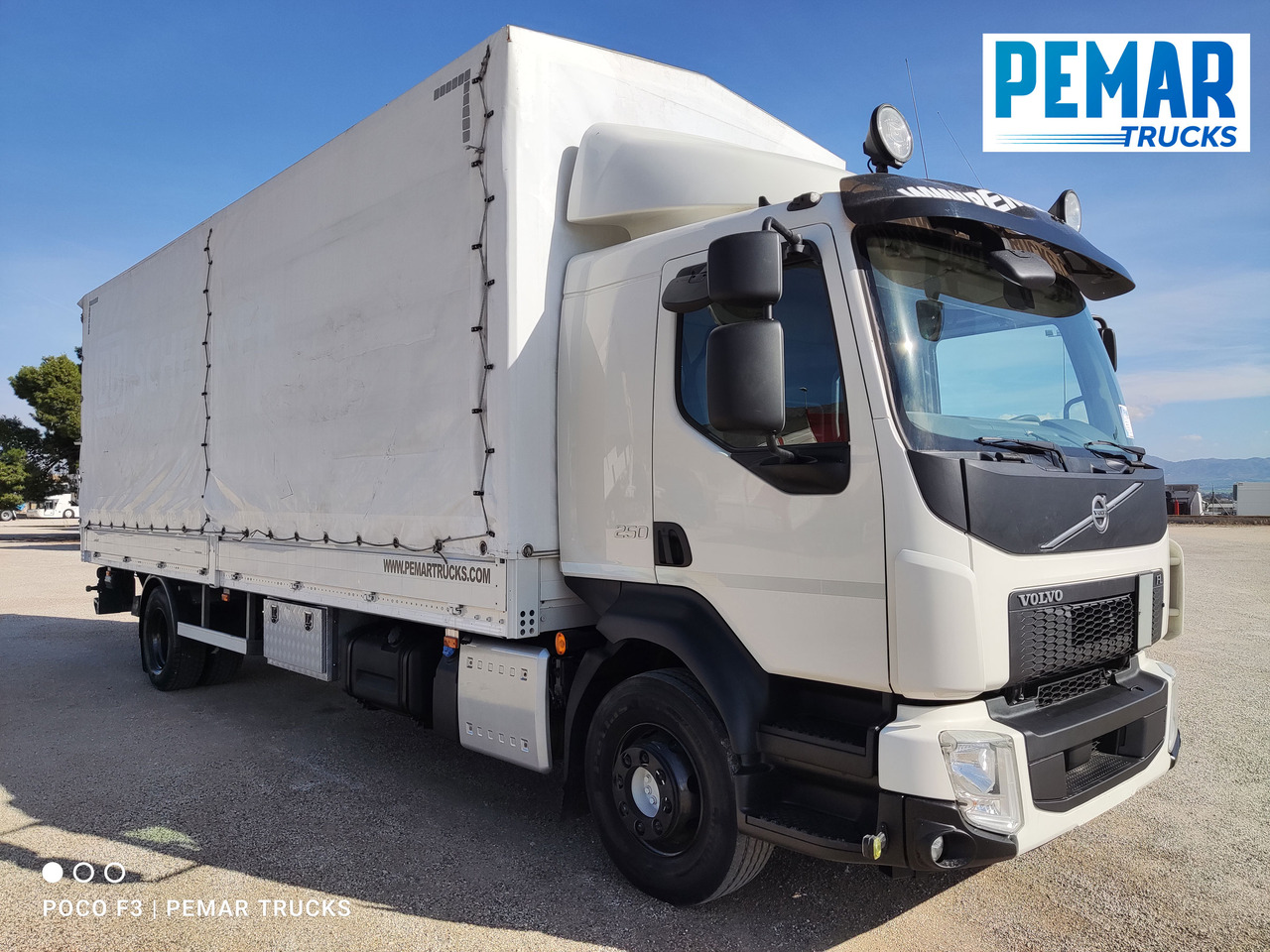 VOLVO FL 250 SEMITAUTLINER 16T - Plane LKW: das Bild 3 VOLVO FL 250 SEMITAUTLINER 16T - Plane LKW: das Bild 3