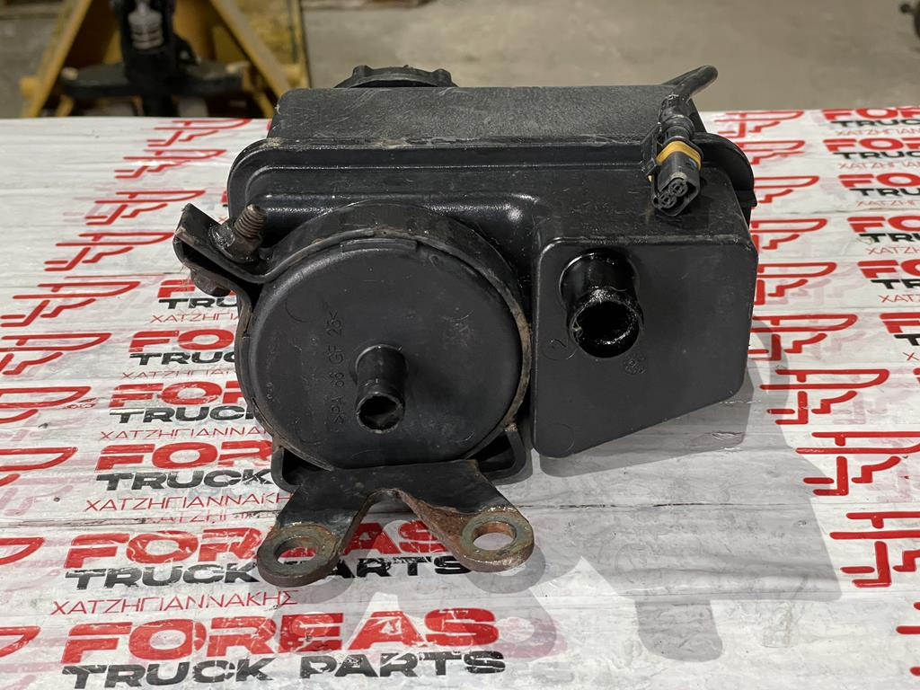 MAN HYDRAULIC OIL EXPANSION TANK - 81.47301.6062 - Ausgleichsbehälter für LKW: das Bild 1 MAN HYDRAULIC OIL EXPANSION TANK - 81.47301.6062 - Ausgleichsbehälter für LKW: das Bild 1