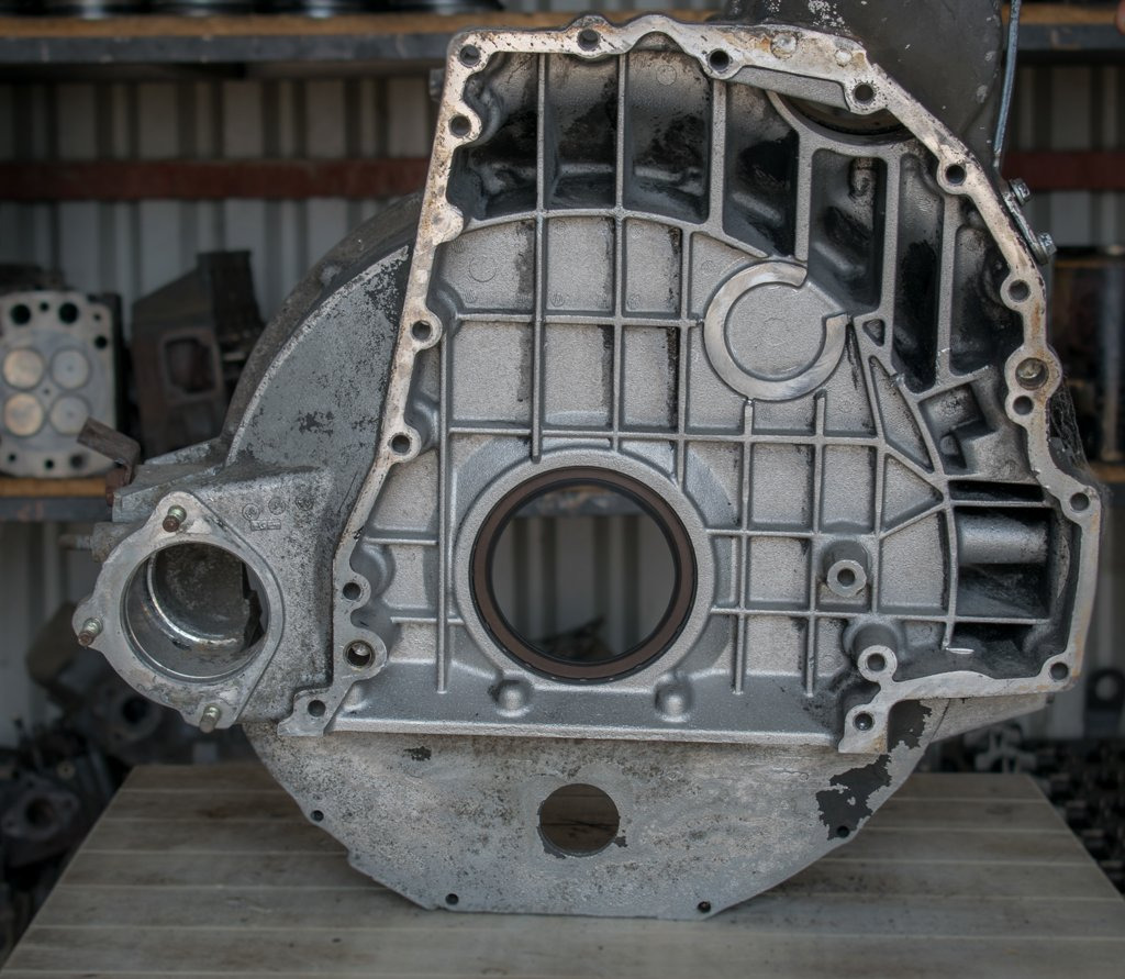 MERCEDES-BENZ ATEGO OM 906 WITH HOLE FOR MOVEMENT - Schwungscheibe für LKW: das Bild 3 MERCEDES-BENZ ATEGO OM 906 WITH HOLE FOR MOVEMENT - Schwungscheibe für LKW: das Bild 3