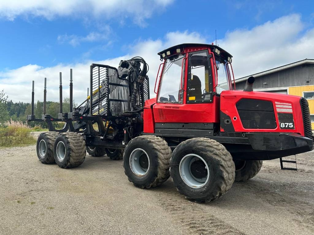 Komatsu 875 - Forwarder: das Bild 1 Komatsu 875 - Forwarder: das Bild 1