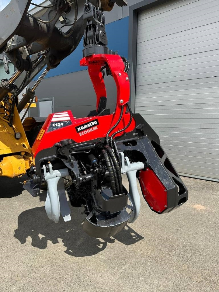 Komatsu C 124 - Fällgreifer: das Bild 1 Komatsu C 124 - Fällgreifer: das Bild 1