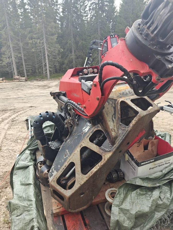 Komatsu C 93 - Fällgreifer: das Bild 4 Komatsu C 93 - Fällgreifer: das Bild 4